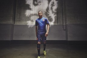 2026世界杯分组-王者归来，C罗引爆全场，澳大利亚观众为之沸腾